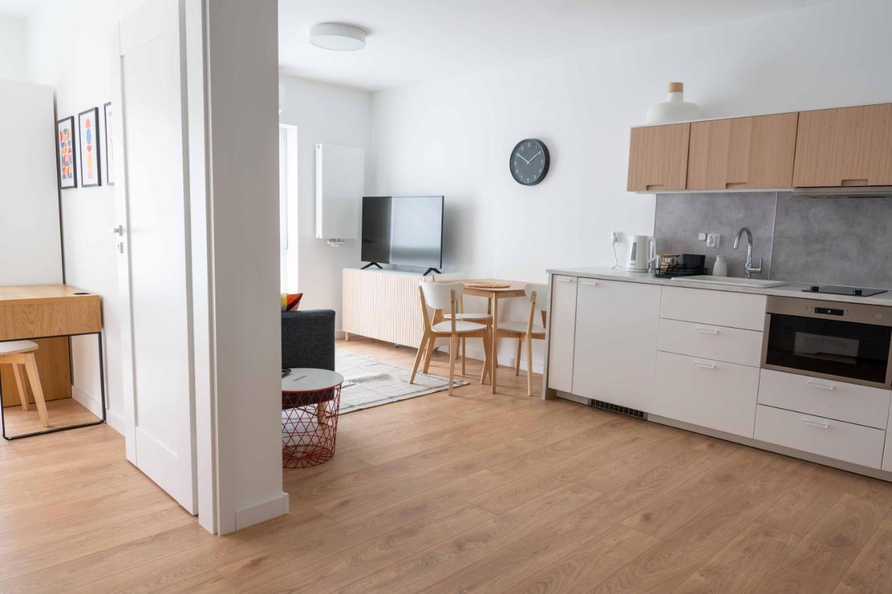 Aparthotel Weissa 7 クラクフ エクステリア 写真