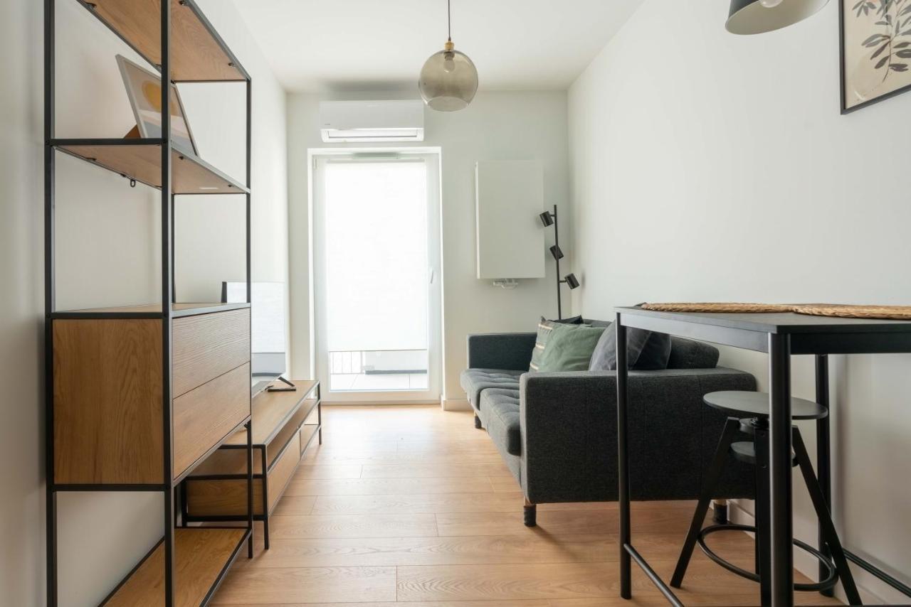 Aparthotel Weissa 7 クラクフ エクステリア 写真