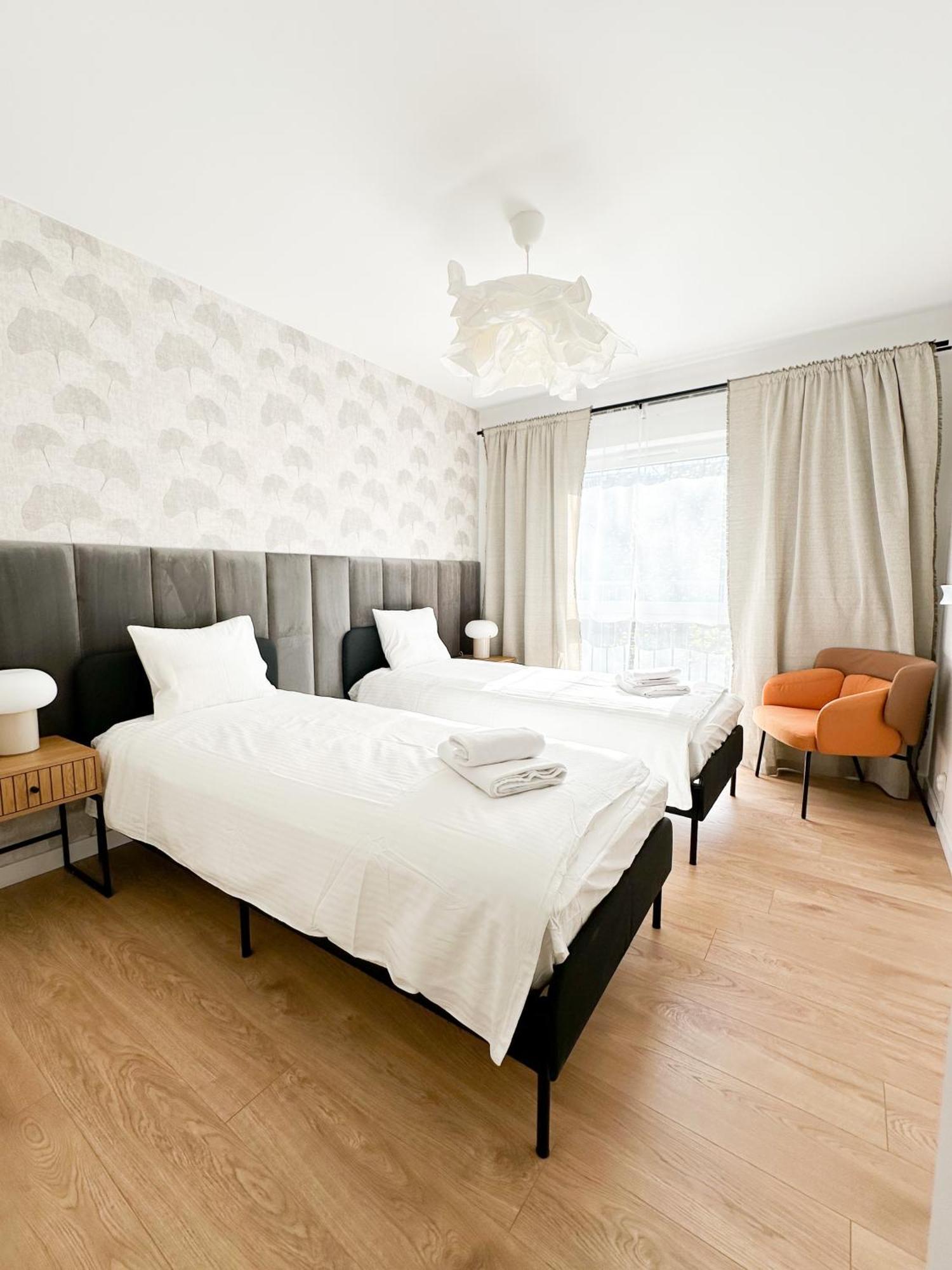 Aparthotel Weissa 7 クラクフ エクステリア 写真