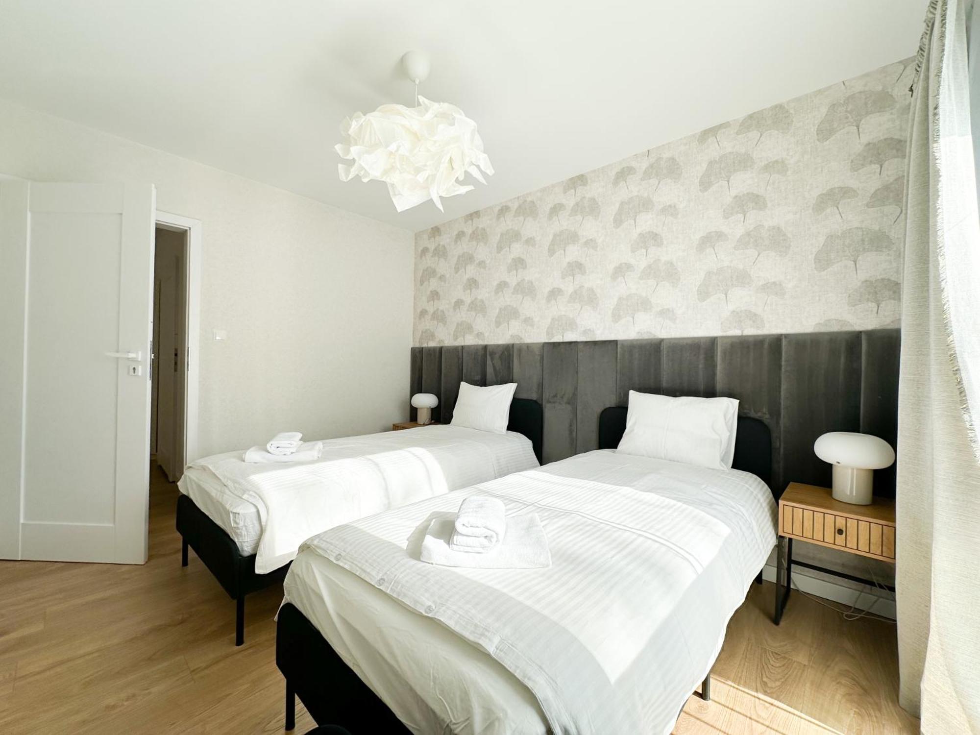 Aparthotel Weissa 7 クラクフ エクステリア 写真