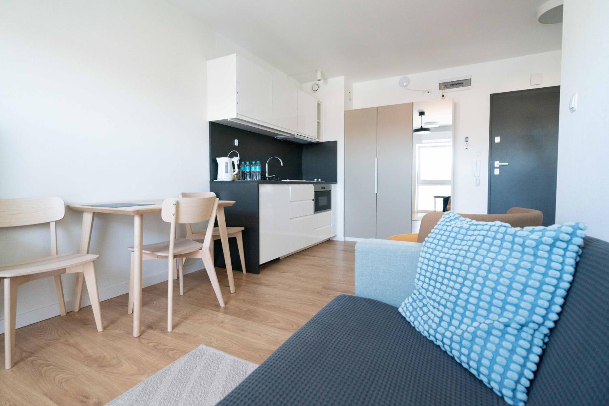 Aparthotel Weissa 7 クラクフ エクステリア 写真
