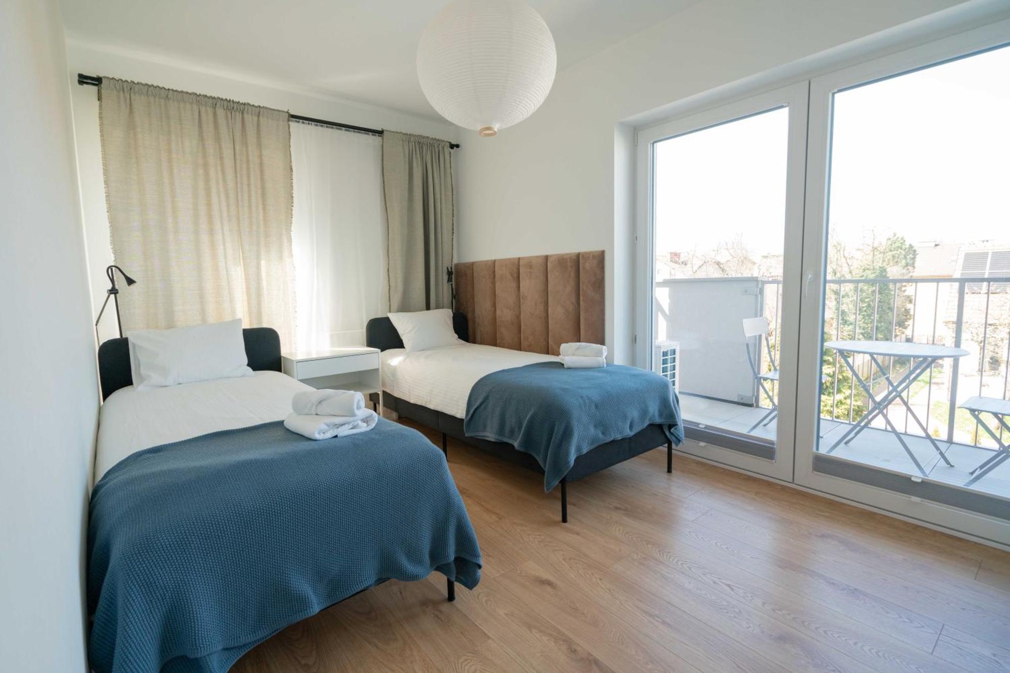 Aparthotel Weissa 7 クラクフ エクステリア 写真