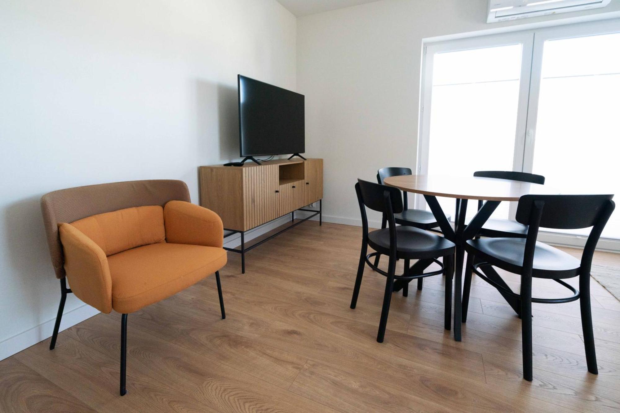 Aparthotel Weissa 7 クラクフ エクステリア 写真